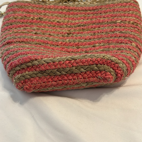Vintage Nanette Lepore Clementine Jute BucketBag Berry/Coral Wood Handles - Picture 3 of 9
